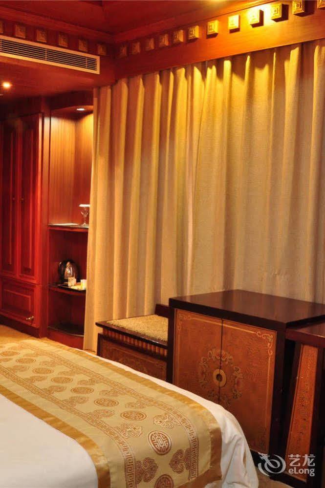 Yak Hotel Lhasa Bagian luar foto