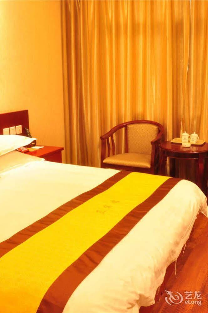 Yak Hotel Lhasa Bagian luar foto