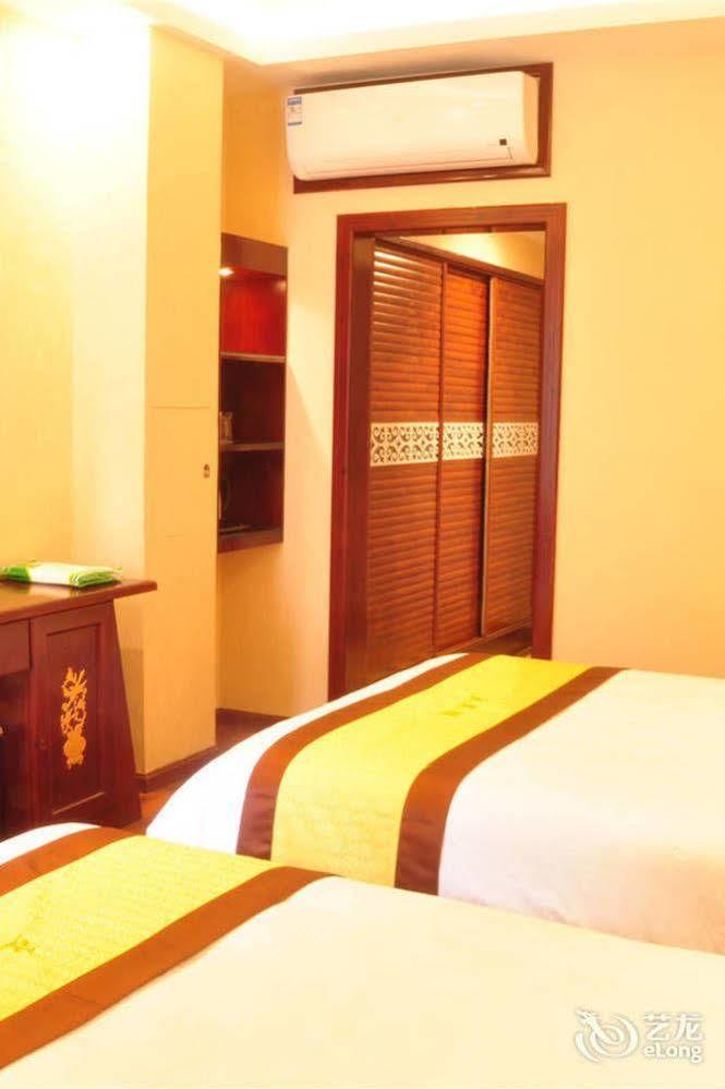 Yak Hotel Lhasa Bagian luar foto