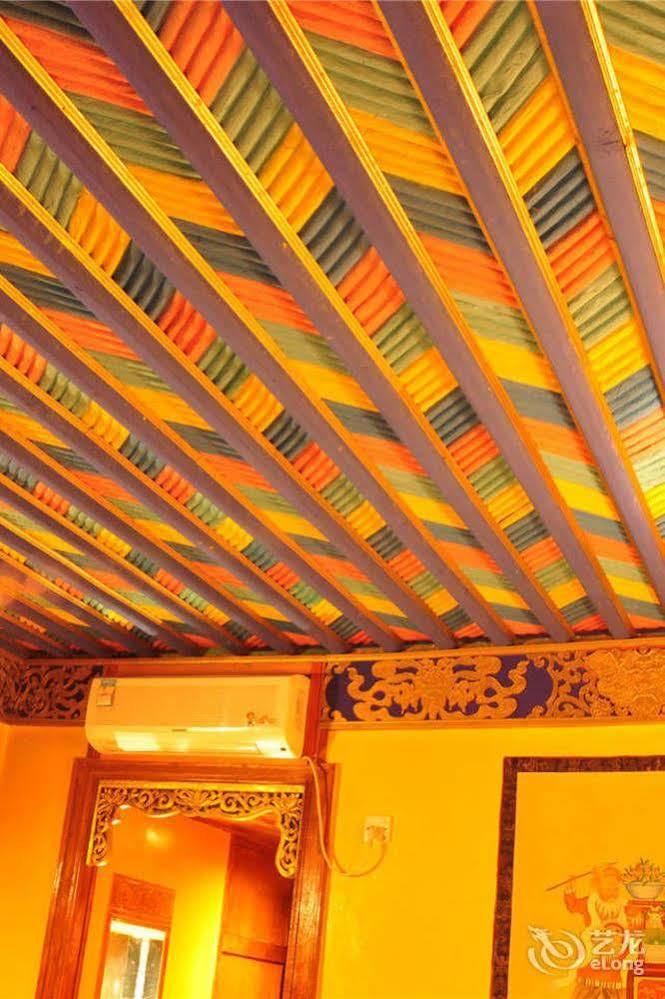 Yak Hotel Lhasa Bagian luar foto