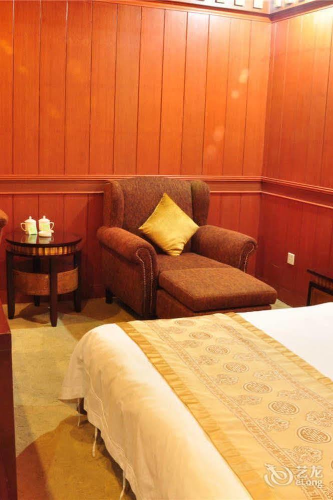 Yak Hotel Lhasa Bagian luar foto