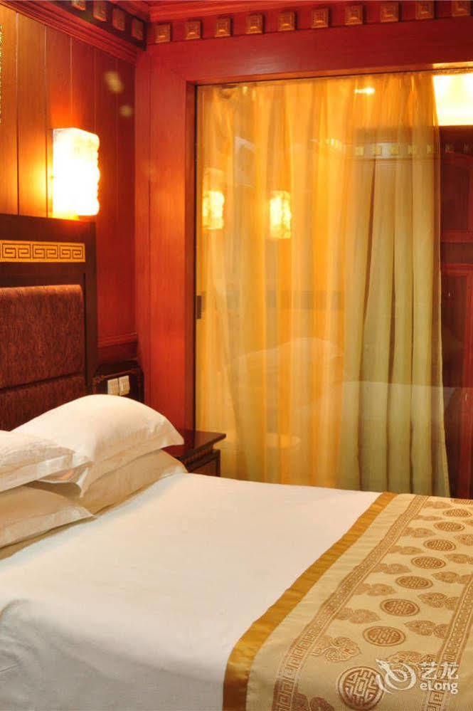 Yak Hotel Lhasa Bagian luar foto